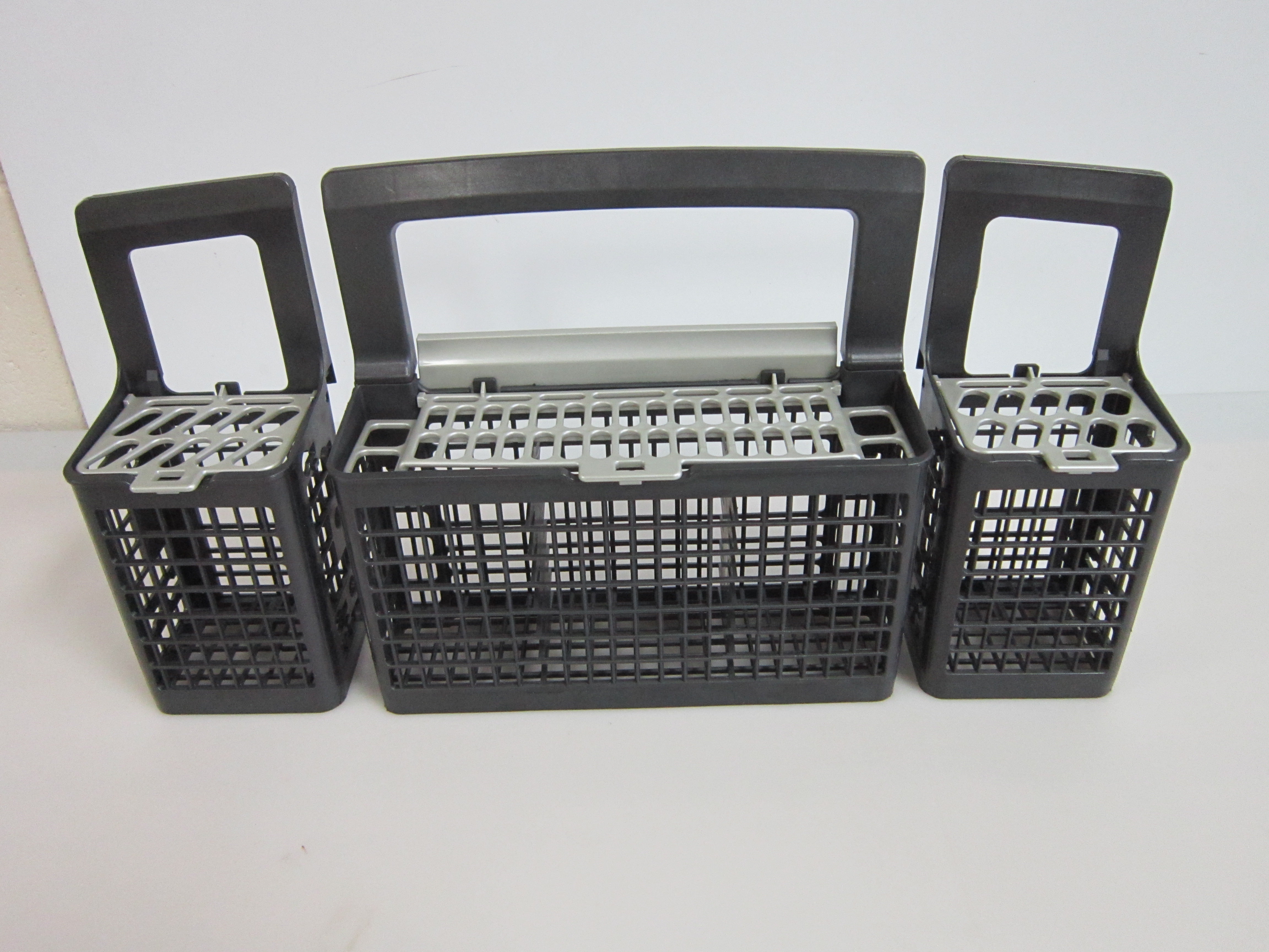 GE CDT845M5N0S5 Dishwasher SilverWare Basket Assembly WD28X25327
