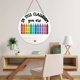 thumbnail image 5 of Letrero colgante de madera para aulas | Letrero de bienvenida de crayón estilo pizarra para maestros | Placa de identificación personalizable | Decoración de la puerta del primer día de clases, 5 of 8