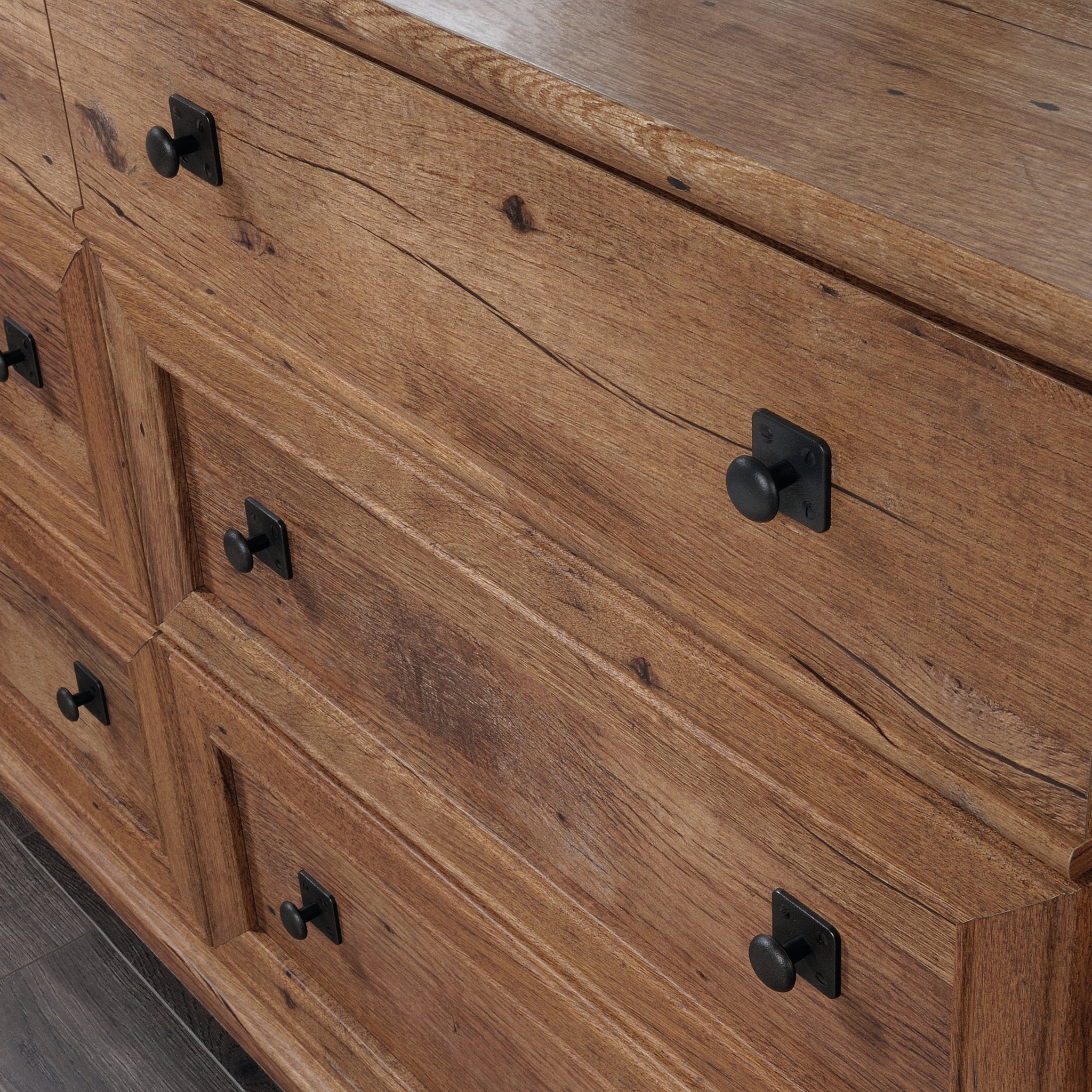 palladia dresser