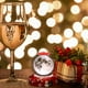 thumbnail image 5 of Luz de noche de cristal navideño - Decoración navideña de resina roja con iluminación ambiental alimentada por USB para decoración del hogar, 5 of 6