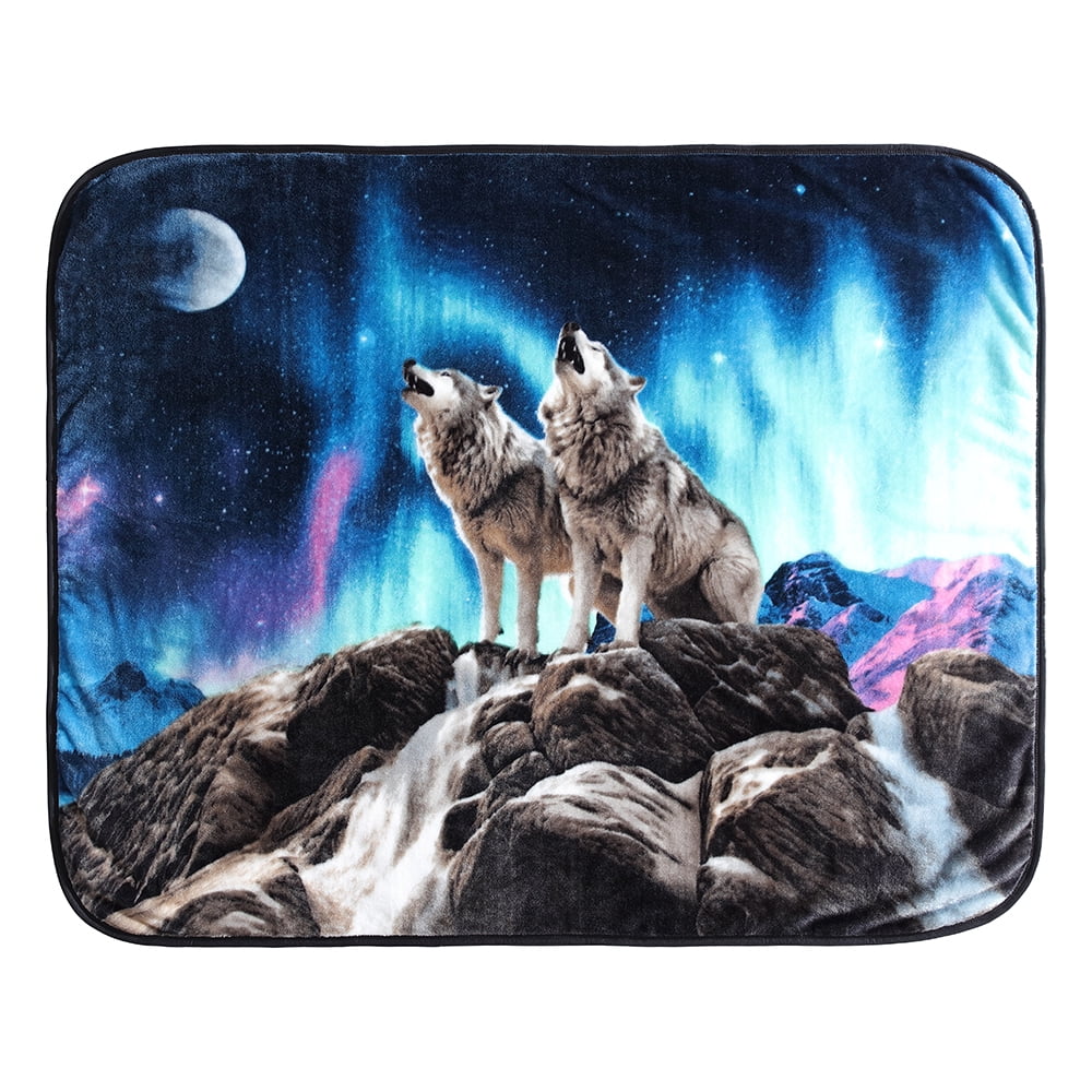 Wild frontier Wolves Throw