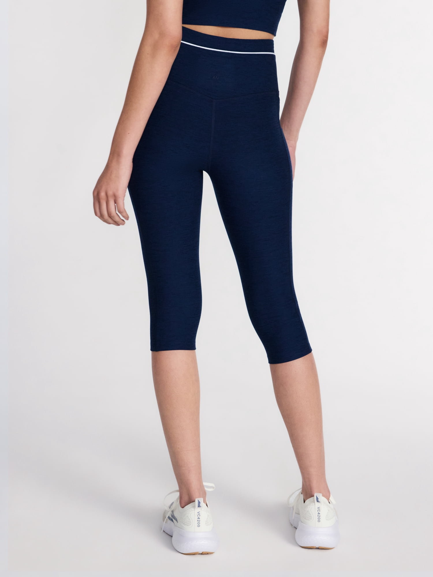 Athletic Works Women's and Women's Plus ButterCore Capris, Sizes XS-4X