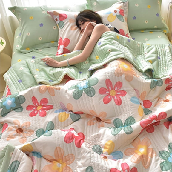 Darzheoy Quilt, Lightweight Quilt for Summer, Super Soft Machine Washable Lightweight All-Season Nostalgic Design Solid Color(39.3727.56in), Gray