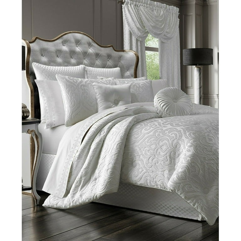 J Queen New York Astoria Luxurious Damask 4 Pc. Comforter Set