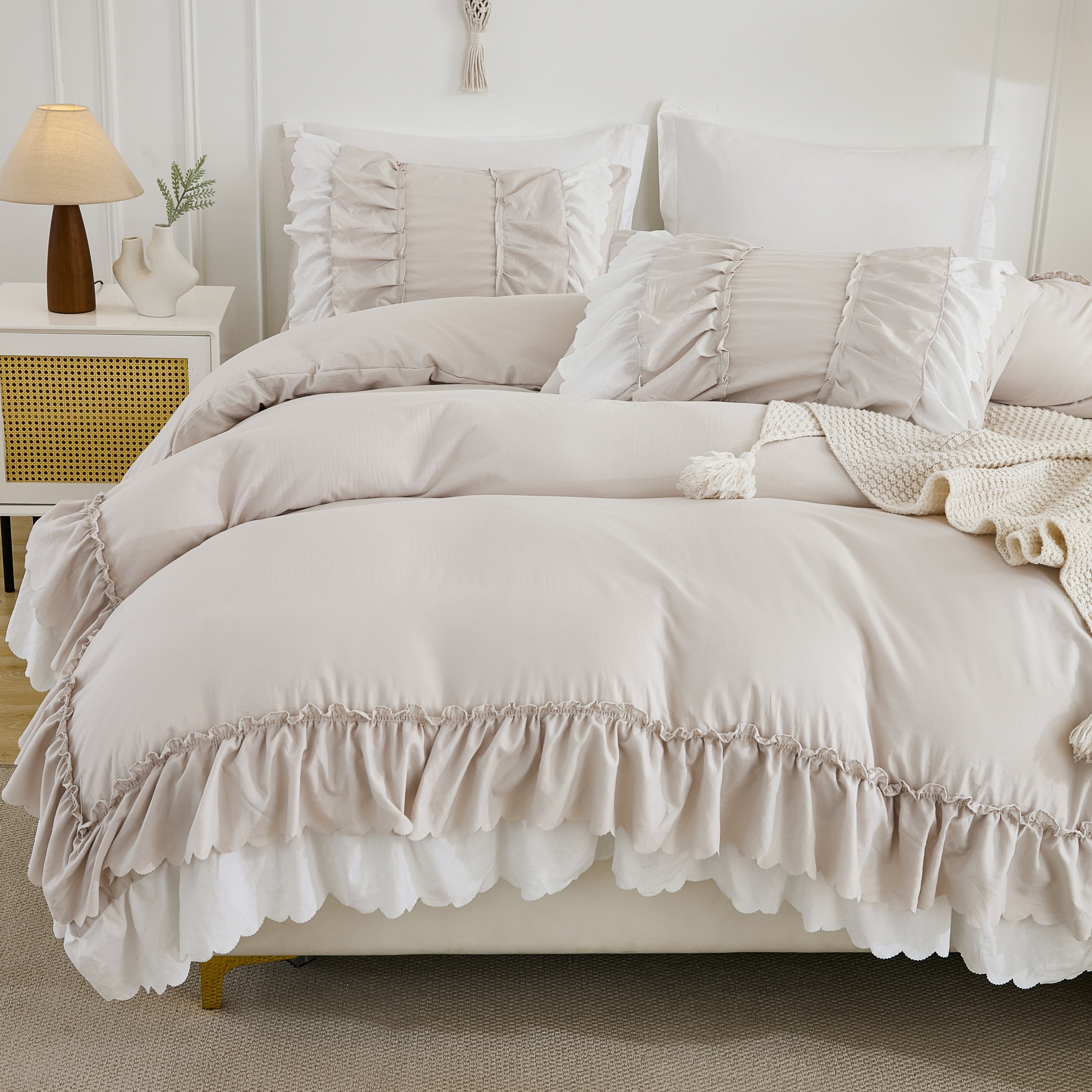 Ruffle Comforter Set Queen Size,Shabby Chic Boho Bedding Sets, Soft Fluffy Comforter Sets for All Season,Vintage Ruffled 3 Pcs Microfiber Lightweight Quilt Set for Home Decor