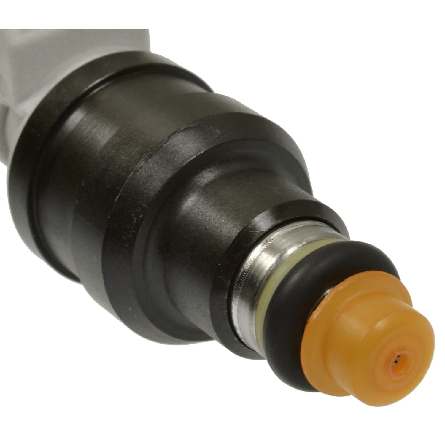 Standard Motor Products FJ712 Fuel Injector