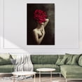 thumbnail image 1 of Cuadro Decorativo Moderno Maxigráfica Shop Mujer con Tocado de Flores Lienzo HD, 1 of 6