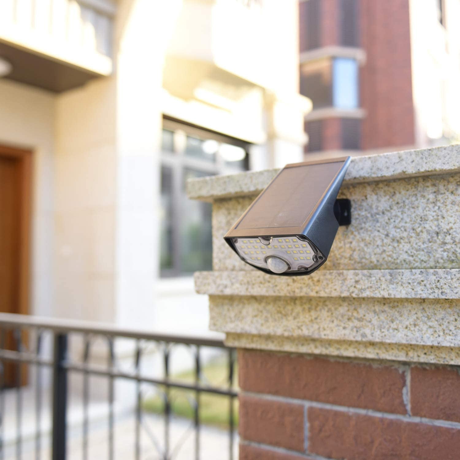 Litom Outdoor Solar Motion Sensor Landscape Light 1 Pack, 3 Modes IP67