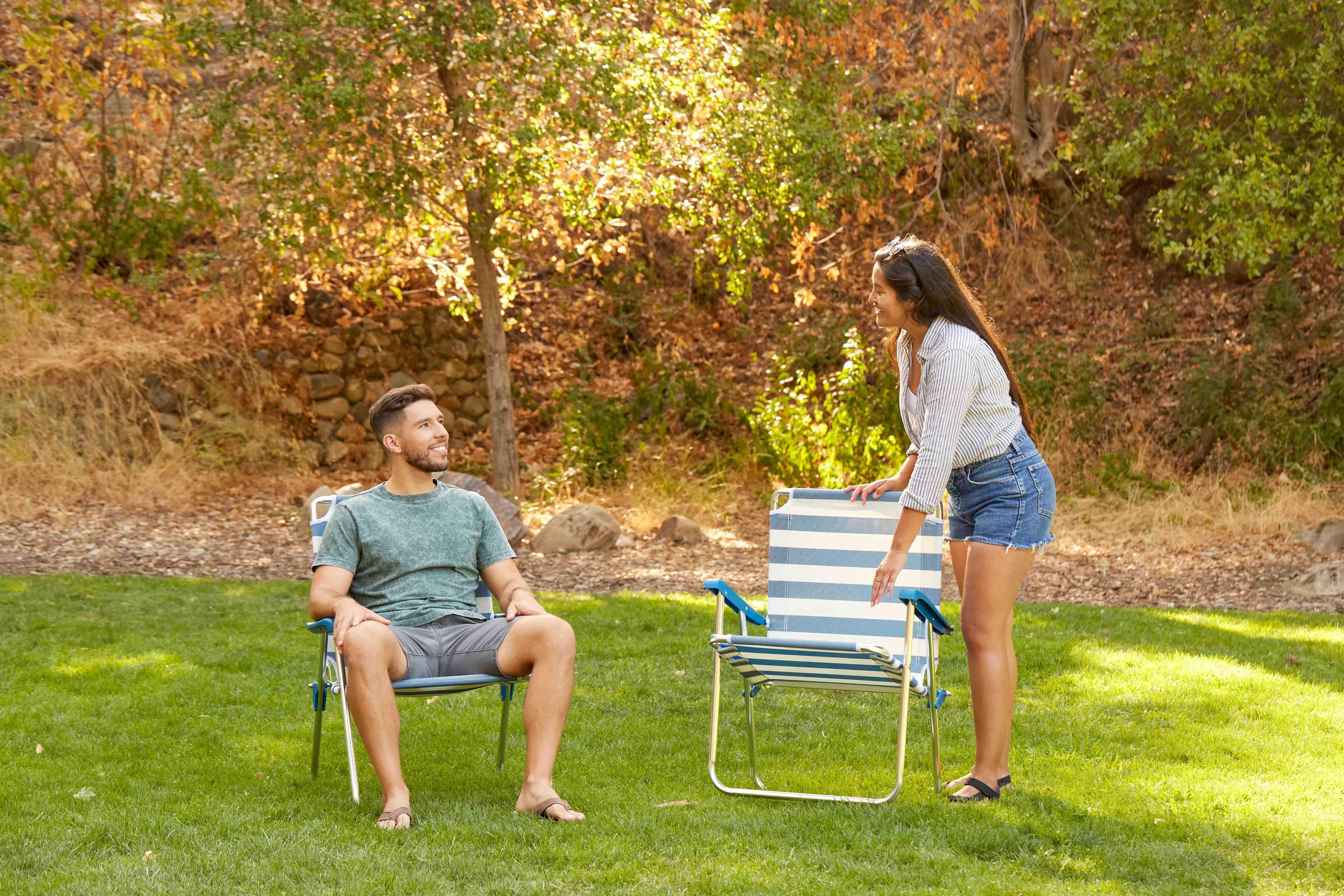 OmniCore Designs New Standard Folding Camp/Lawn Chair (2 Pack) BLUE/WHITE