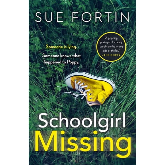 Schoolgirl Missing - Paperback