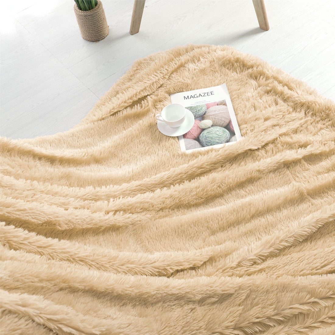Shaggy Faux Fur Blanket Ultra Soft Fiber Throw Blankets Camel Color, 51