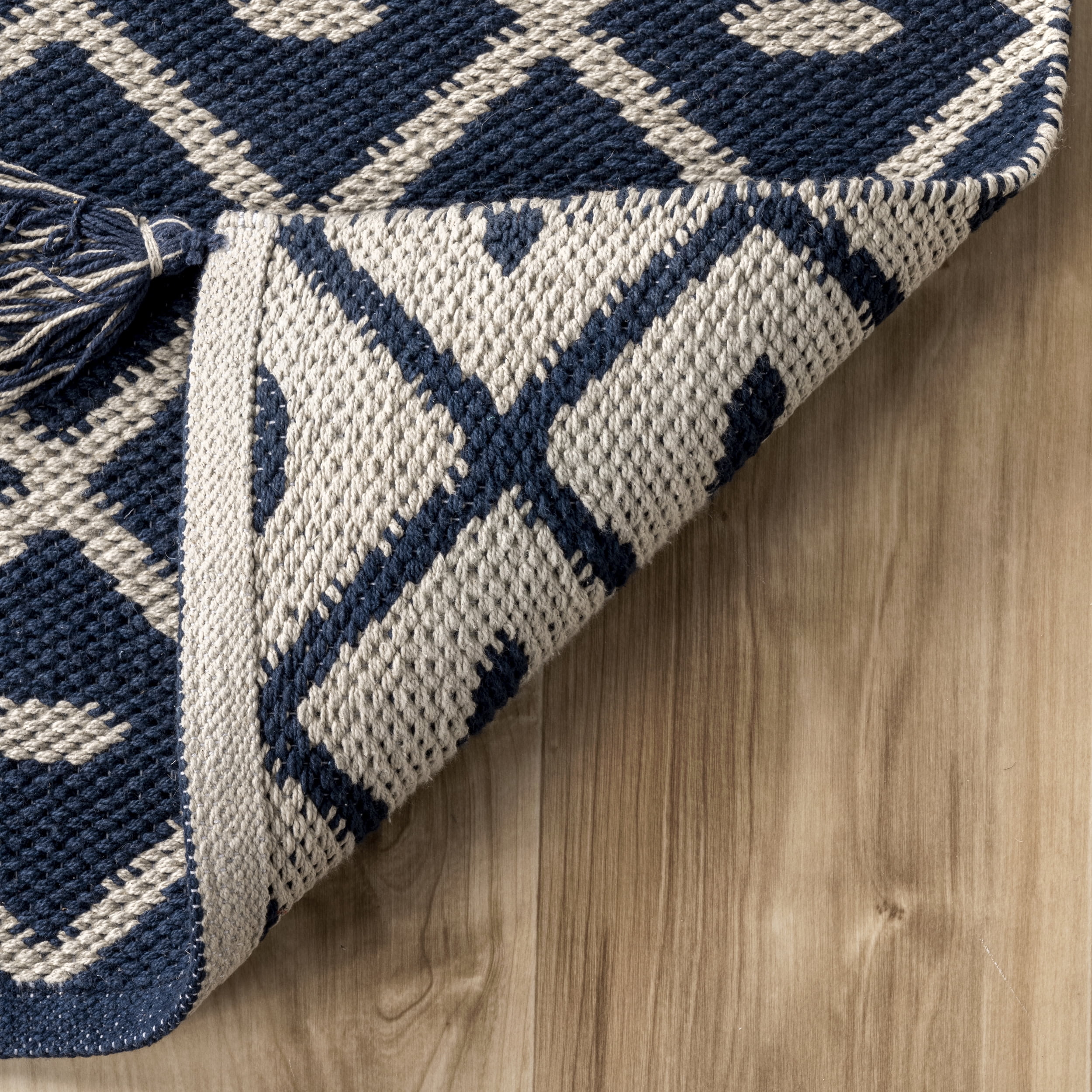 nuLOOM Quinn Flatweave Corner Tassel Area Rug, 2' x 6', Blue