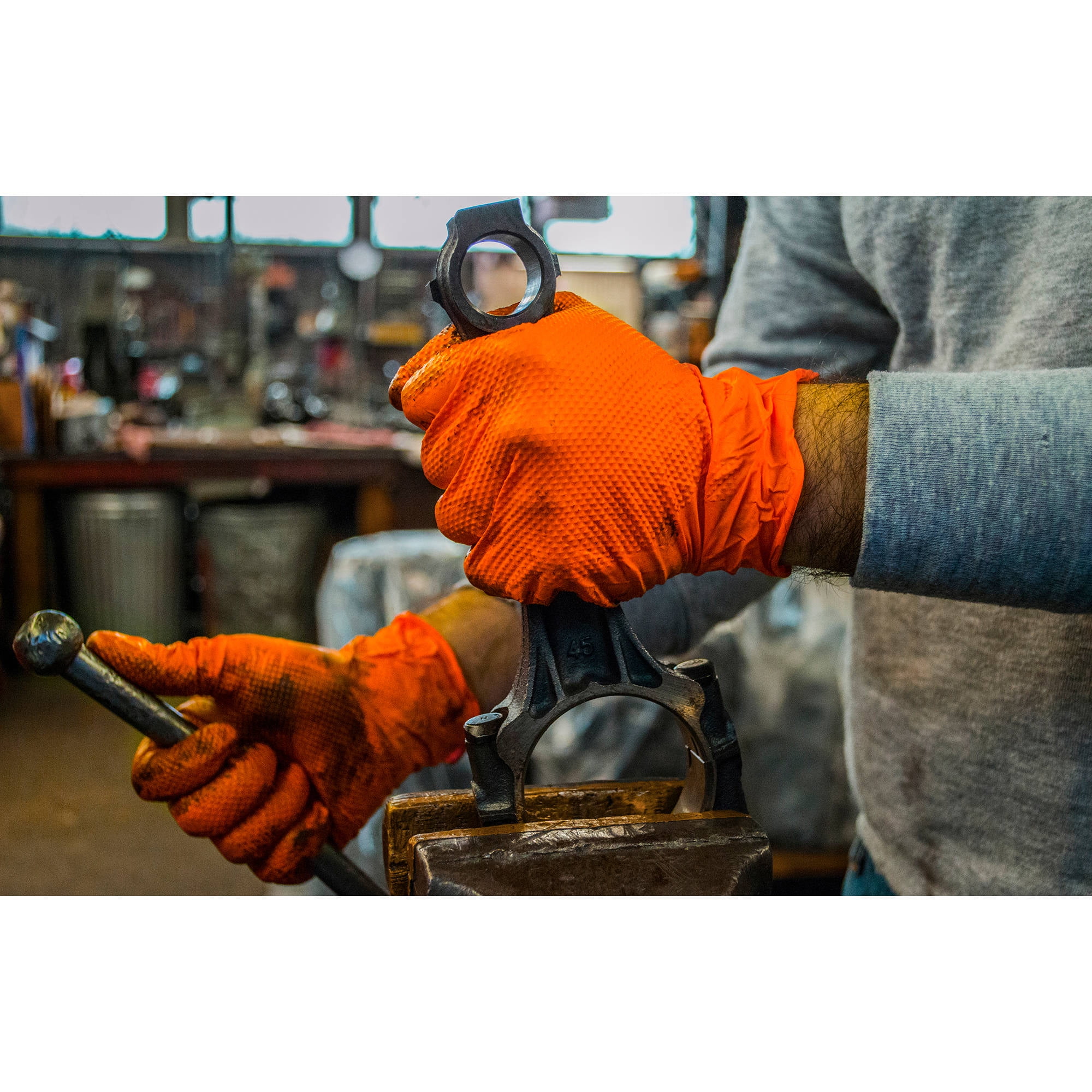 Gloveworks HD Orange Nitrile PF Ind Gloves Large - Wallington Plumbing and  Heating Supply Inc