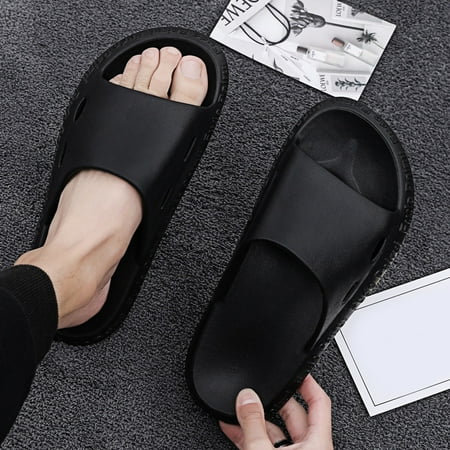 

Fashion Summer Slippers for Men Lightweight Non-Slip Flip Flops Soft Sole Open Toe Shoes for Home Living Room Bedroom New