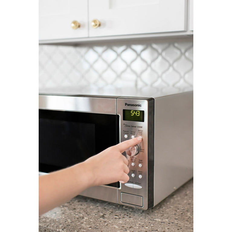 Panasonic 1250W Genius Sensor Countertop/BuiltIn Microwave, 50 OFF