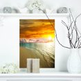 thumbnail image 1 of Design Art - Plage incroyablement colorée avec des empreintes de pas, 1 of 4