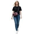 thumbnail image 4 of Bolsa crossbody marca Luxo Brand modelo UNIBELLA, color vino material Nylon metalizado, 4 of 5
