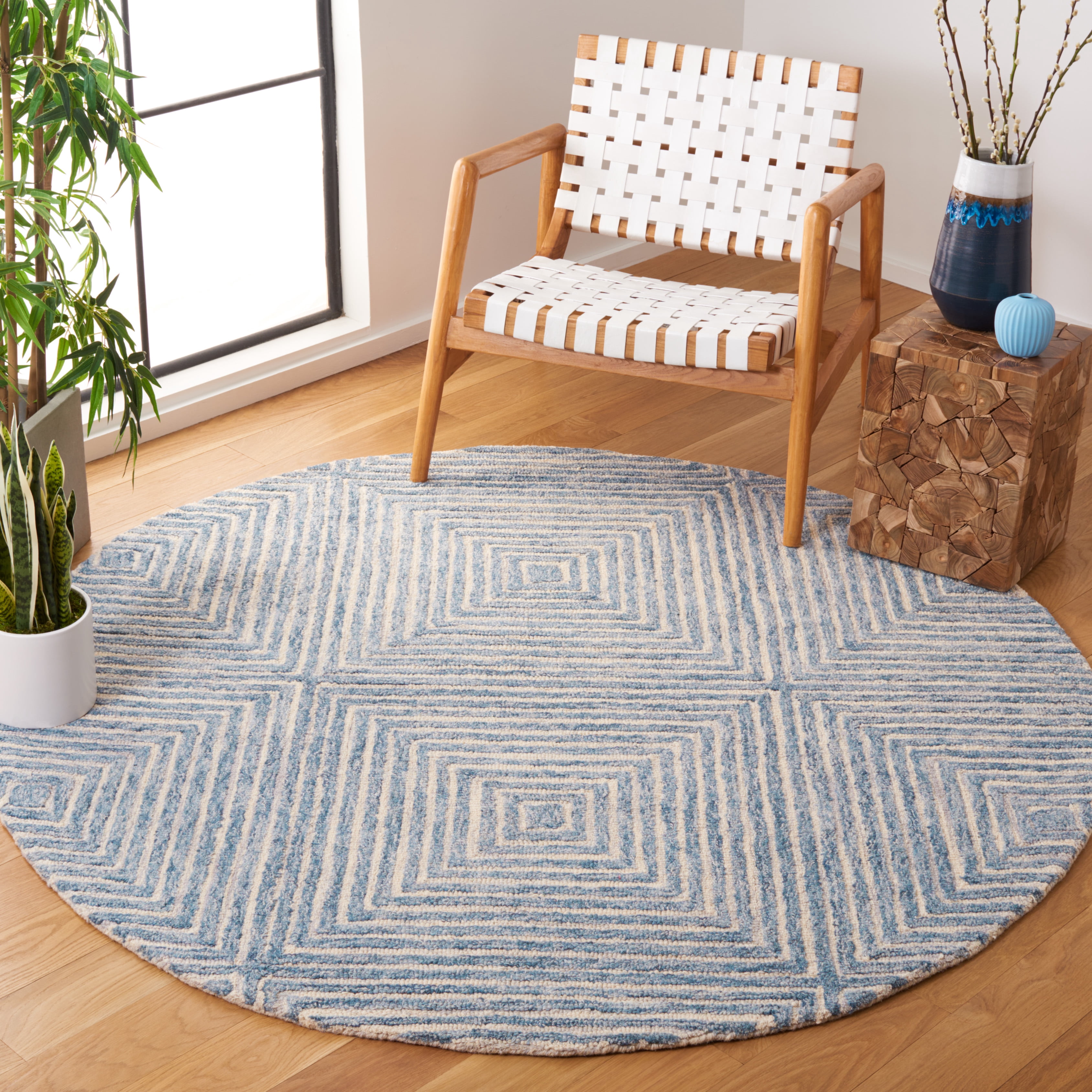 SAFAVIEH Metro Chodak Abstract Area Rug, Light Blue/Ivory, 6' x 6' Round