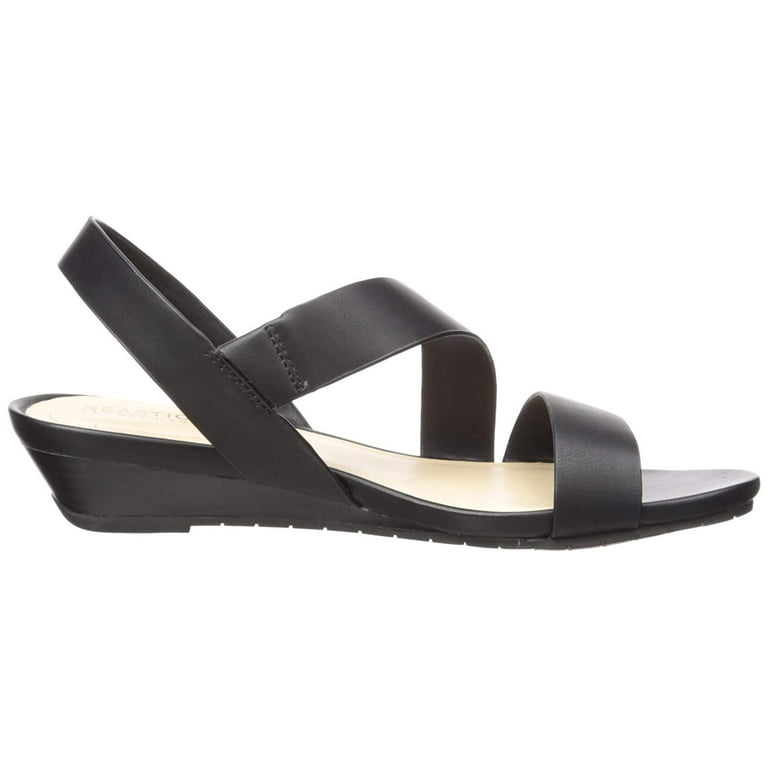 Kenneth cole reaction clearance women's great asymmetrical sandals