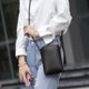 thumbnail image 4 of Cartera pequeña del monedero del teléfono celular del bolso de Crossbody de la PU con las ranuras para tarjetas de crédito para las mujeres, 4 of 5