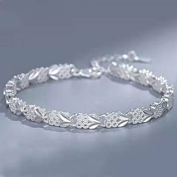 jiaroswwei Women Bracelet, Lucky Clover Heart Shape Adjustable Length Bracelet Smooth Surface Anniversary Birthday Christmas Bangle