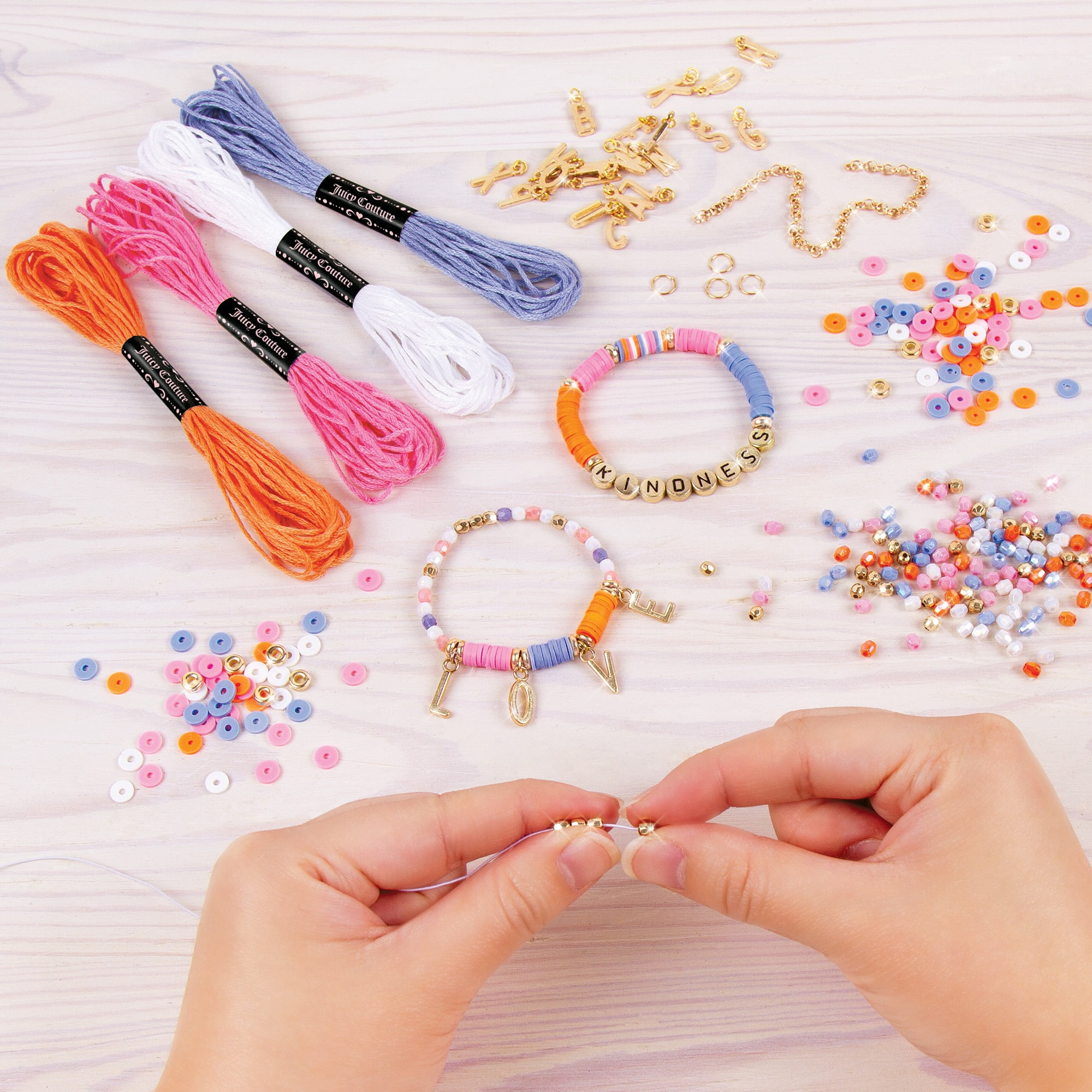  Make It Real - Juicy Couture Mini Chains and Charms - DIY Charm  Bracelet Making Kit - Friendship Bracelet Kit with Charms, Beads & Cords -  Arts & Crafts Bead Kit