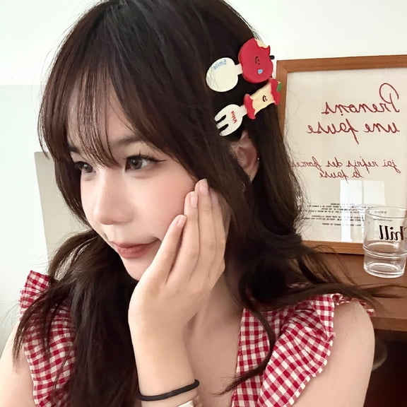 Trendy Cartoon Hair Clips Sweet Heart Pins for Girls Women 2 Pack