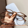 thumbnail image 1 of Gafas de presbicia anti-luz azul con montura redonda pequeña retro de moda para mujeres, gafas de presbicia HD personalizadas de moda para hombres mayores, 1 of 1