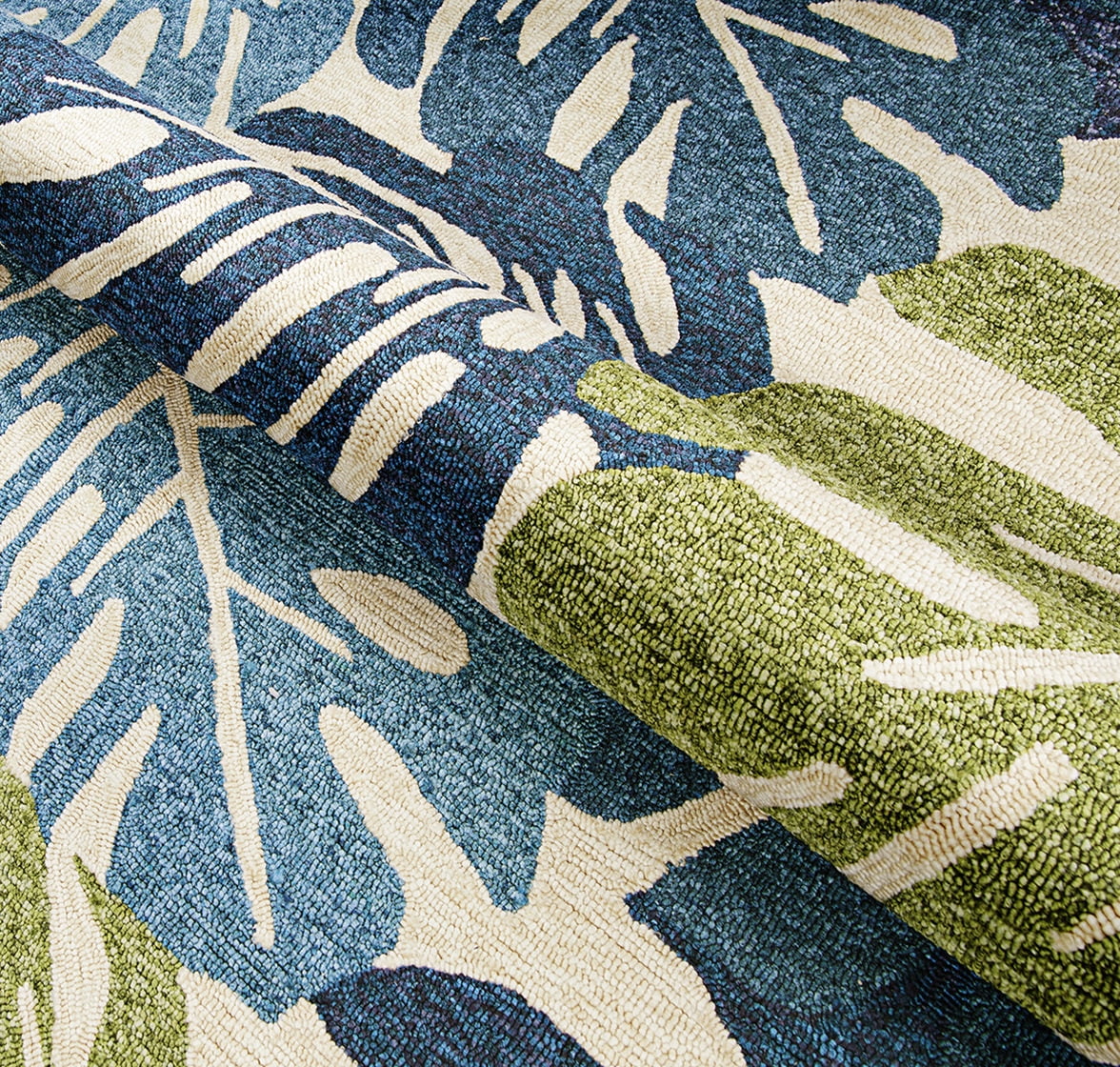 Couristan Covington Monstera Cream-Multicolor Indoor / Outdoor Area Rug, 7'10" Round