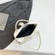 thumbnail image 4 of Monedero para Las Axilas 1, 4 of 9
