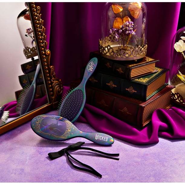 Disney Wet brushウェットブラシ ヘアブラシ&ピン　WICKED Wet Brush Wickedly Beautiful Original Detangler Hair Brush & Satin