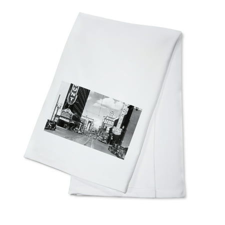 - Portland, OR View of Broadway Looking North Photograph (100% Cotton Kitchen Towel)