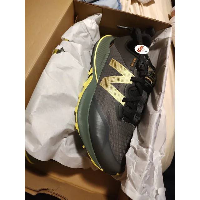 New in Box New Balance Mens DynaSofT Nitrel v4 MTNTRMG4 Shoes Size US 8.5 4E