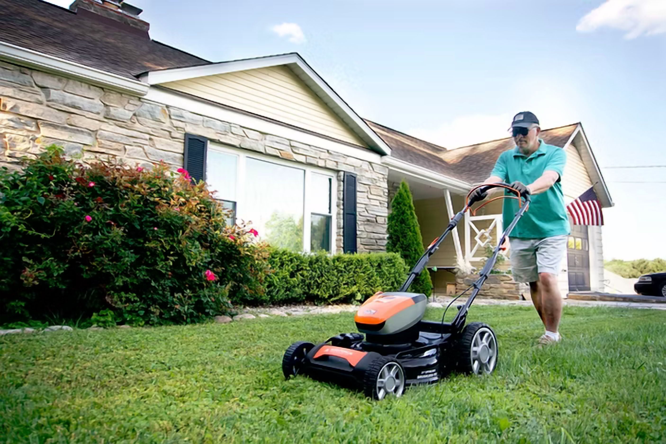 Yard Force 21-Inch 60V Self-Propelled Cordless Lawn Mower YF60vRX21-SP with Additional Spare Blade (1253194001) and 4.0Ah Battery (YF60VRX4.0-BAT)