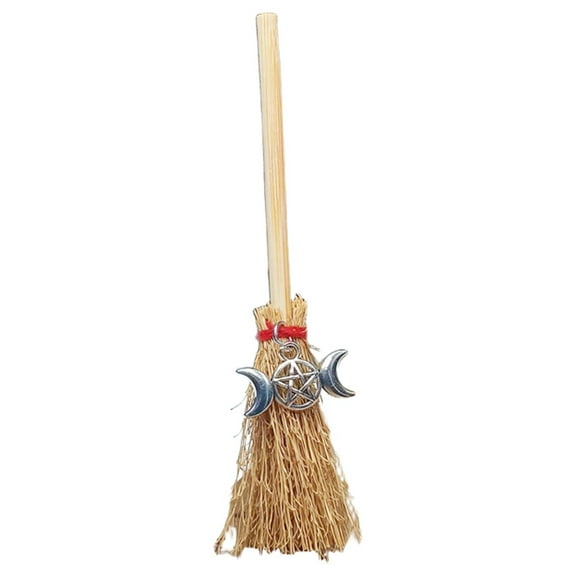 PPKVUFD 1Pcs Cute Mini Witch Broomstick Charms, Miniature Broom Props, Small Dollhouse Witch Broomstick with Pendant, Halloween Witchcraft Decoration, DIY Broom Ornament for Party