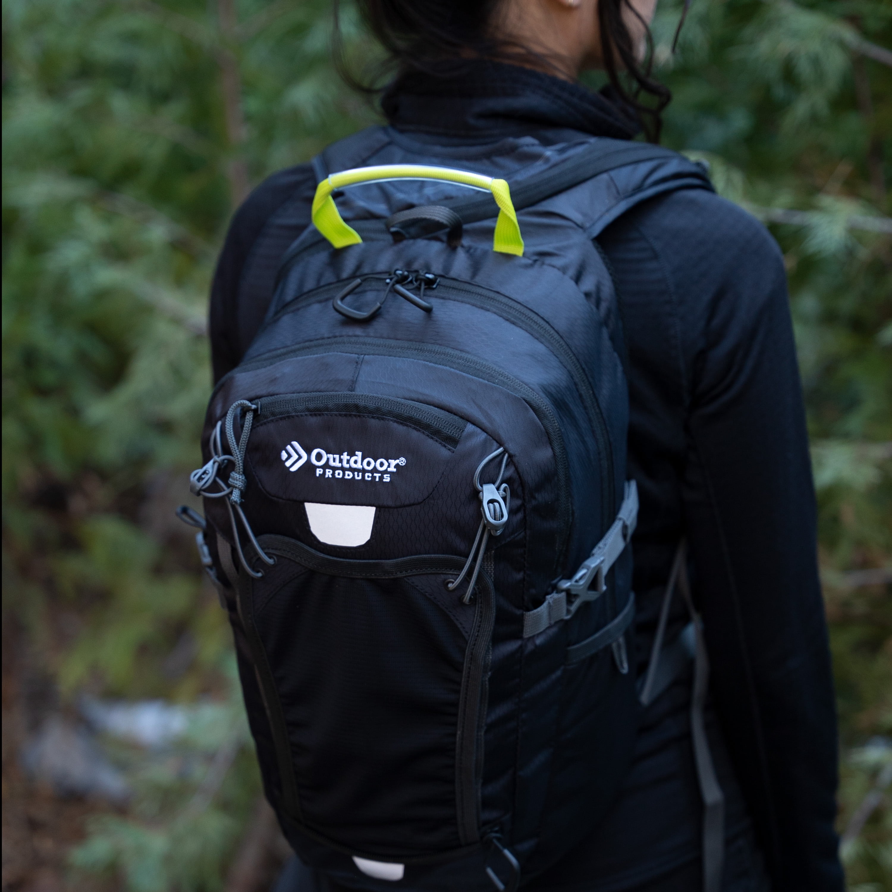 Outdoor Products Deluxe 17 L Hydration Backpack with 2 L Reservoir, Black, Unisex, Adult