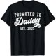 thumbnail image 1 of Camiseta para Papá "Promovido a Papá 2025" - Regalo para Nuevos Papás, 1 of 7