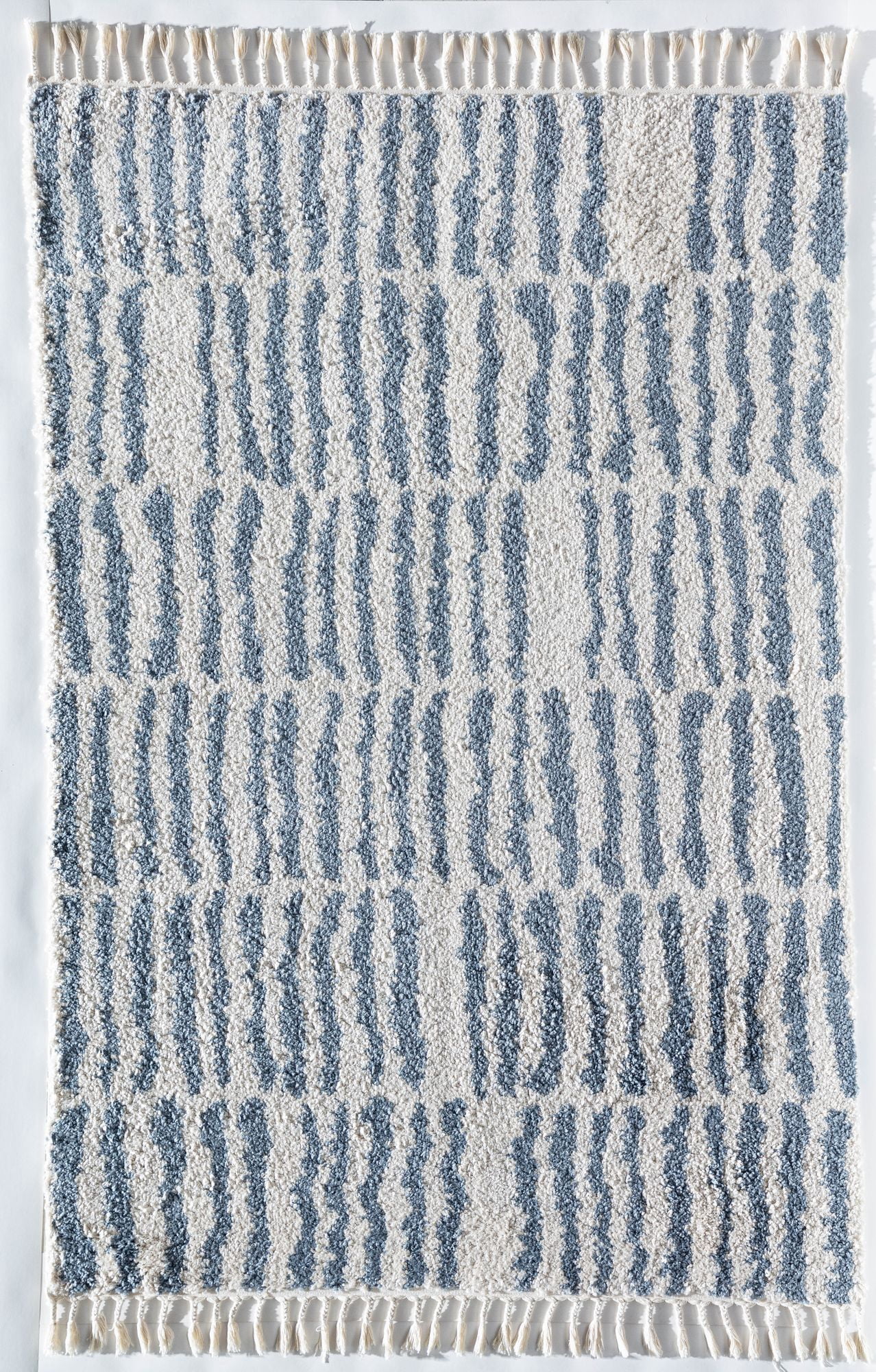 Rugs America BT30B Winter's Eve Geometric/Stripe Modern White Area Rug, 2'6" x 8'
