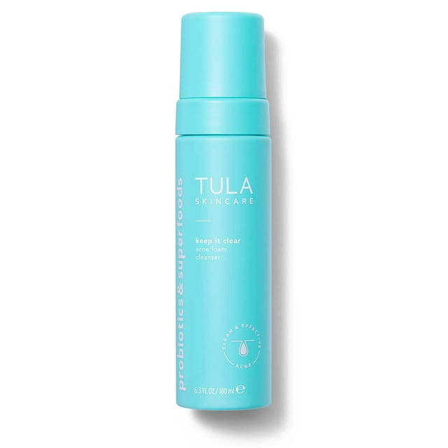 Limpiador en espuma TULA Skin Care Keep It Clear con un 2% de ácido salicílico