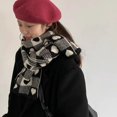thumbnail image 4 of Bufanda de punto de lana para mujer, pañuelo de corazón de amor, a cuadros blancos y negros, grueso, cálido, invierno, regalos de Navidad y Año Nuevo, 4 of 4