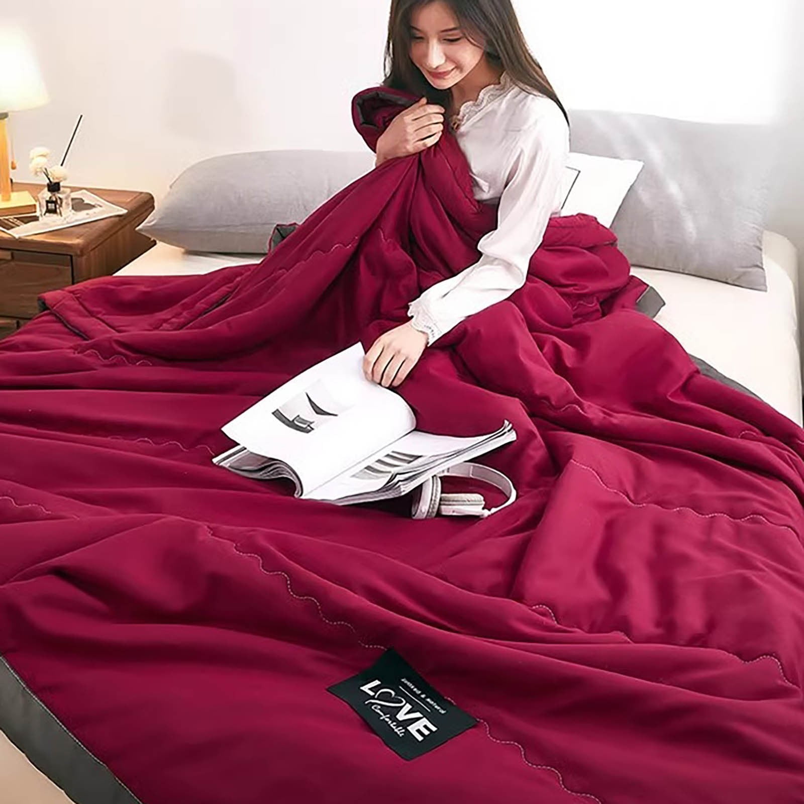Zerbueate Clearance Sale All Season Ice Blanket, Lightweight Summer Cooler Quilt for Hot Sleepers and Night Sweats, Double Cold Effect Comforter with Cooler Fiber, Soft and Breathable for Ultimate Com