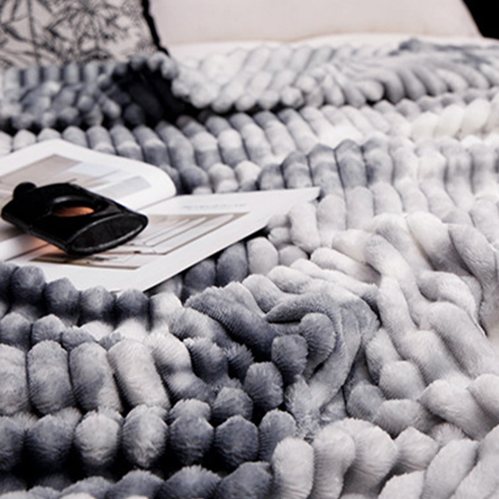 Clearance Boovnll Faux Fur Throw Blanket, 59x79" Super Soft & Warm Thicken Bunny Blanket, Throw Blanket, Lightweight Machine Washable for Bedroom, Living Room, Bed, Couch, Camping, Blanket