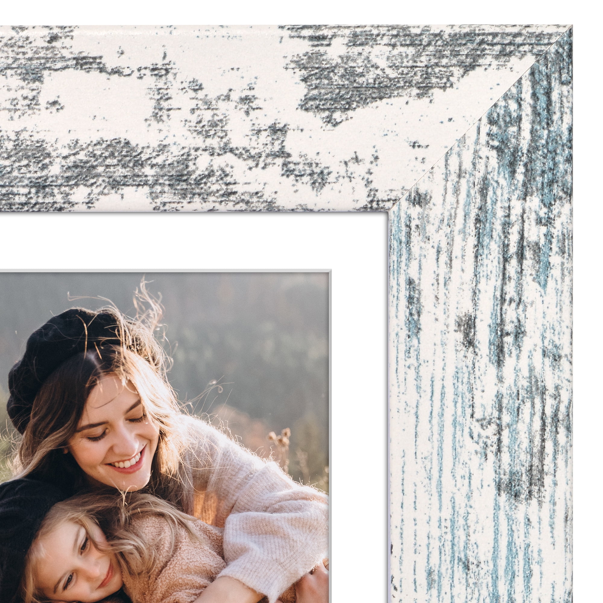 Americanflat 5x7 Picture Frame with Shatter-Resistant Glass Fits 4x6 Photos with Mat Hudson Collection Distressed - White
