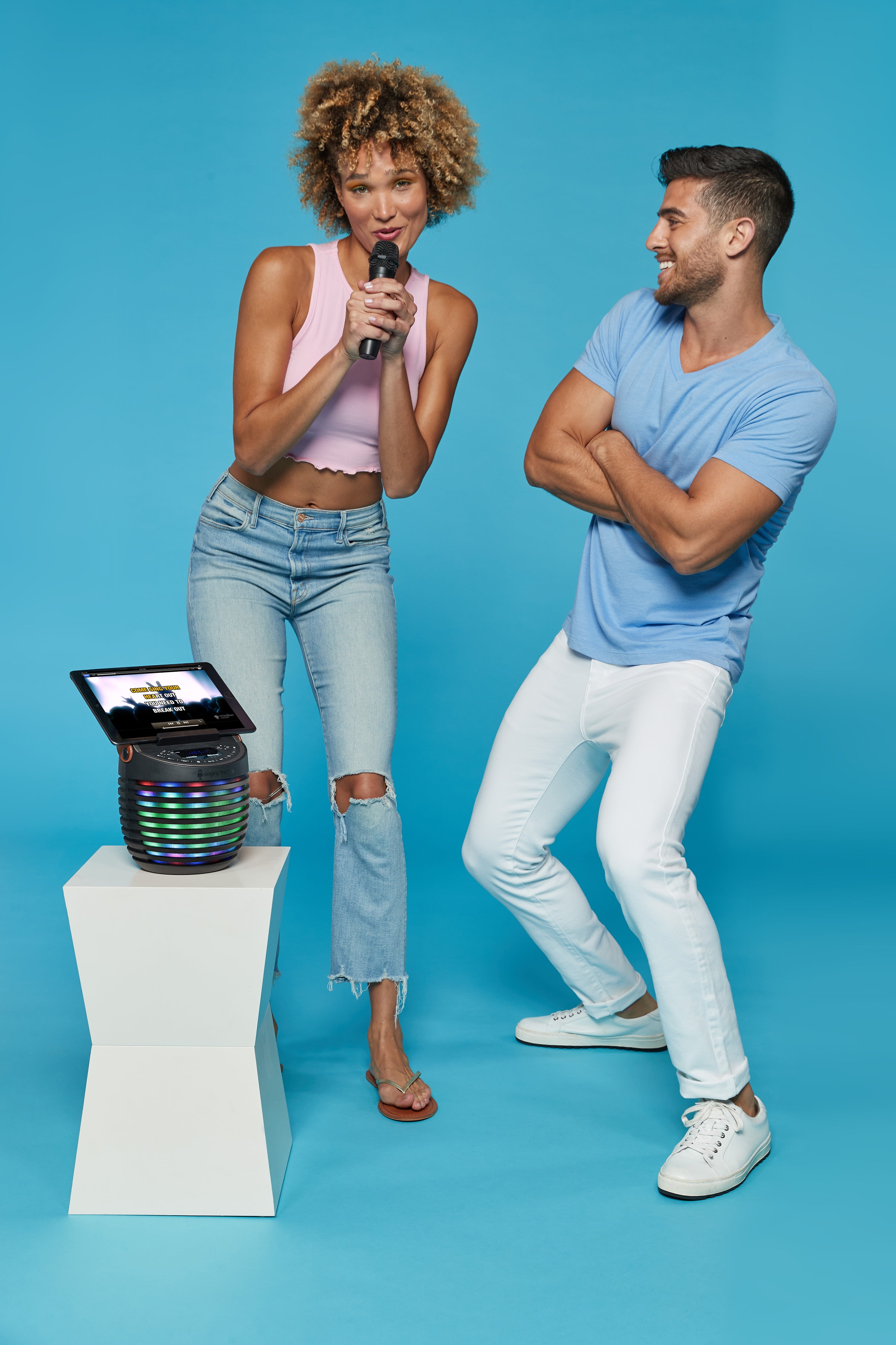 Open Box Singing Machine SMC2020 SingCast One - Video Casting Karaoke System with Bluetooth, Light Show & Voice Changing Effects