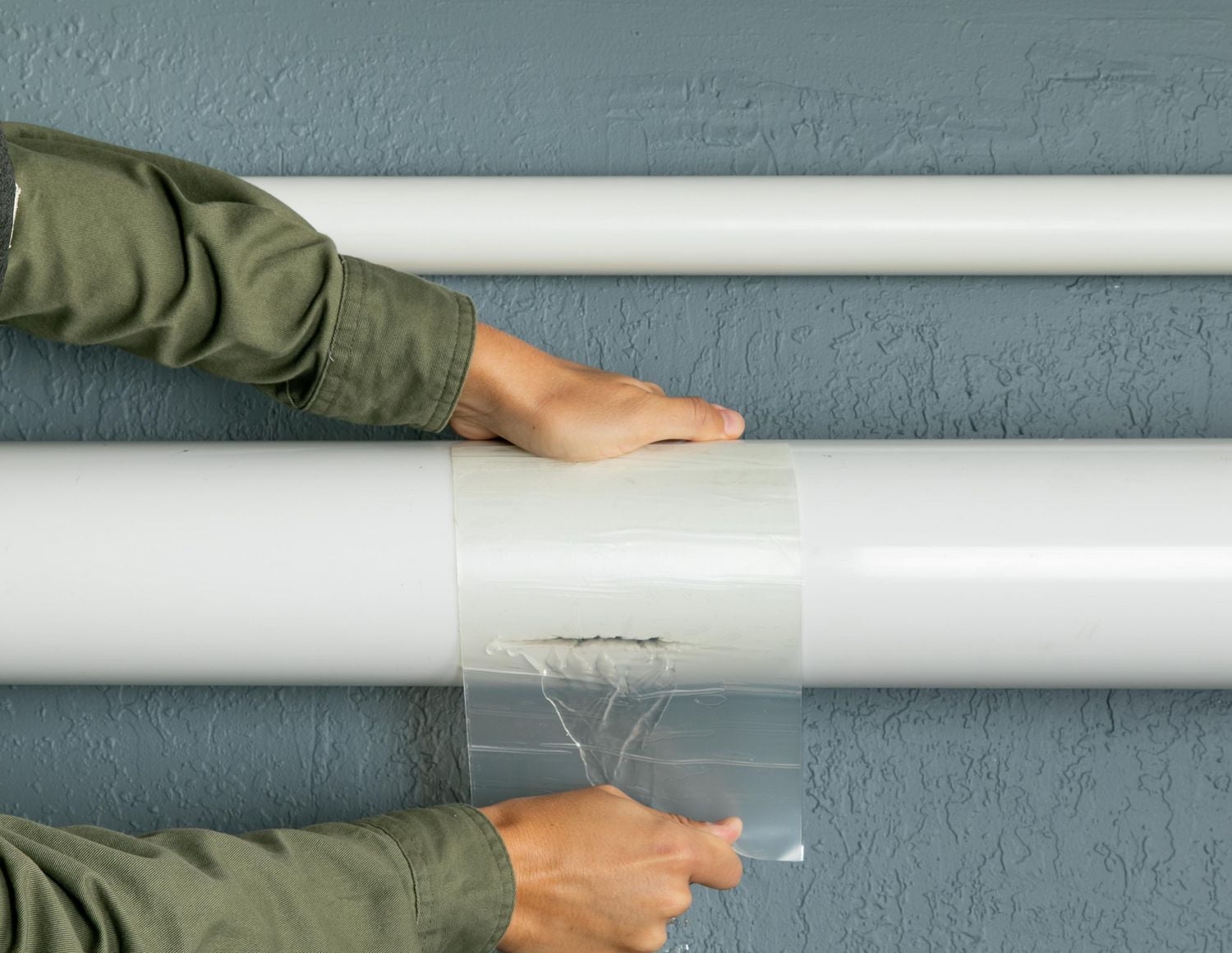 Flex Tape Clear 4"x 5', Rubberized waterproof tape.