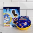 thumbnail image 3 of Uncanny Brands Sonic the Hedgehog Mini Waffle Maker - Aparato de cocina Sega, 3 of 5