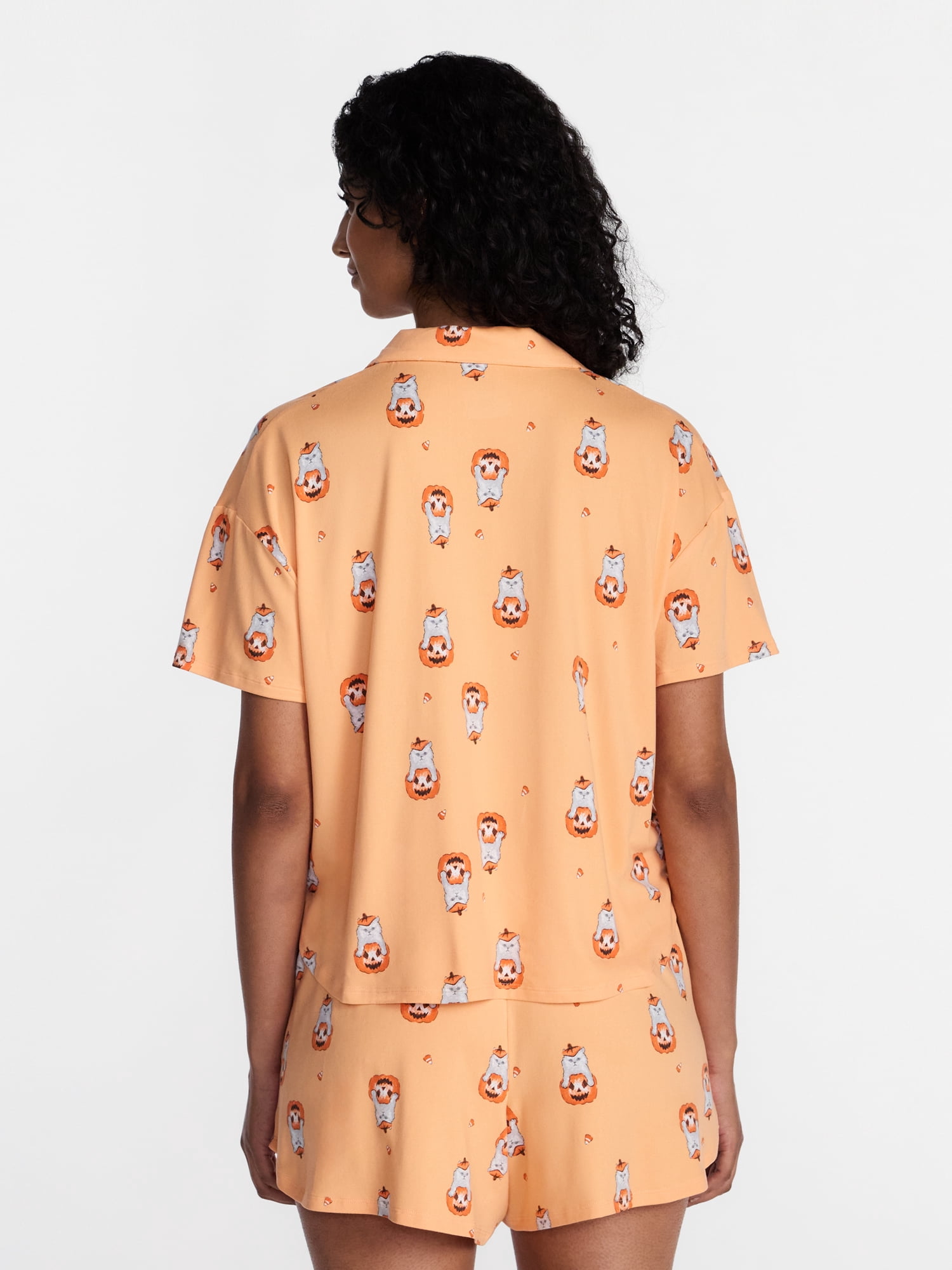 Halloween Women's Notched Top and Shorts Pajama Set from Way to Celebrate, 2-Piece, Sizes XS-3X