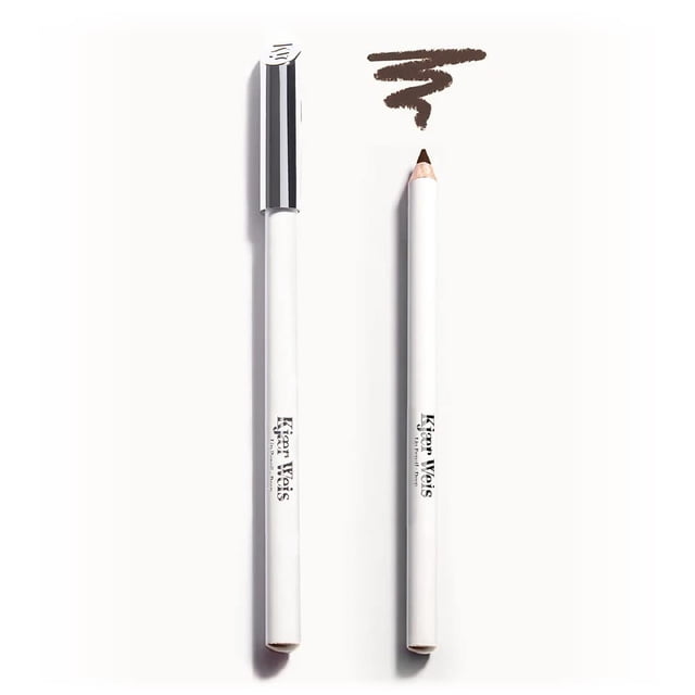Lápiz labial Kjaer Weis. Lápiz delineador de labios de color marrón oscuro con acabado mate suave y textura cremosa para un uso duradero a prueba de manchas. Maquillaje limpio libre de crueldad (profu