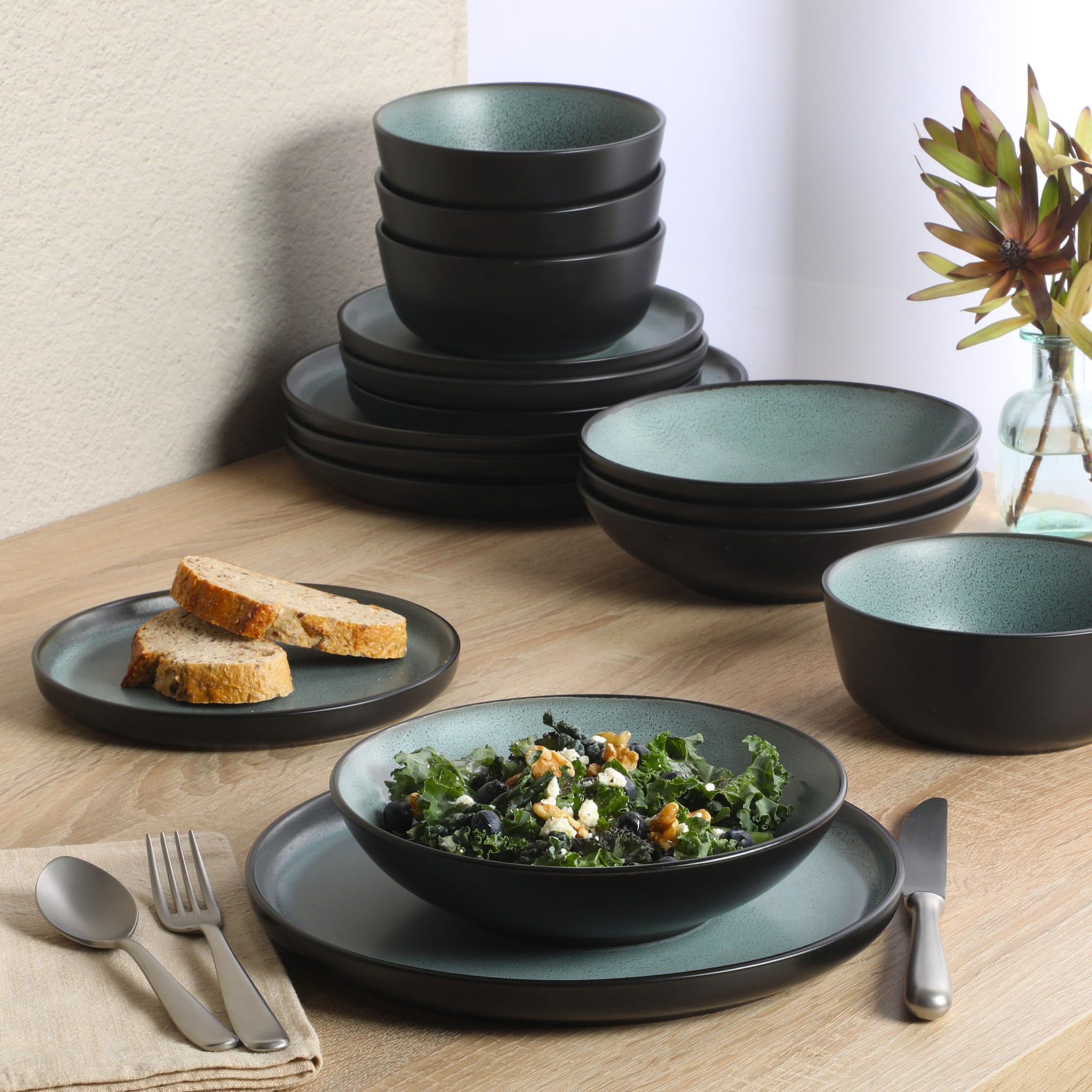 Gibson Elite Tribeca Loft 16-Piece Dinnerware Set - Service for 4 - Matte Blue