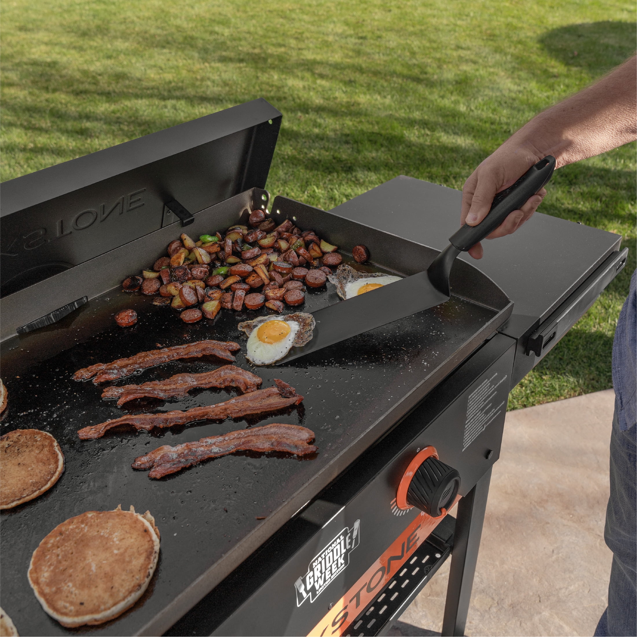 Blackstone National Griddle Week Original 28" Omnivore Propane Griddle Limited Edition Bundle
